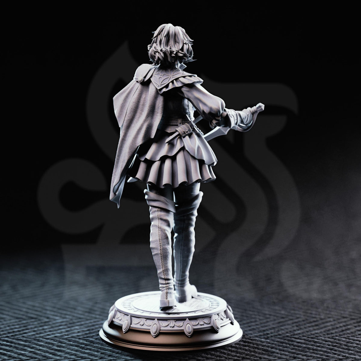 Vampire Noblewoman Duelist - Victoria Asquith 32mm Resin Miniature D&D 3D Print DND Arena
