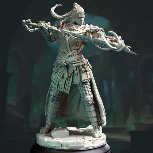 Eastern Yuan-Ti Pureblood Spellsword - Saori 32mm Resin Miniature D&D 3D Print DND Japan Eastern